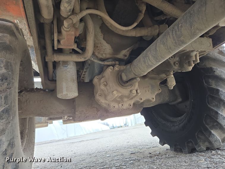 image for item EM6016 2003 Kubota R420 wheel loader