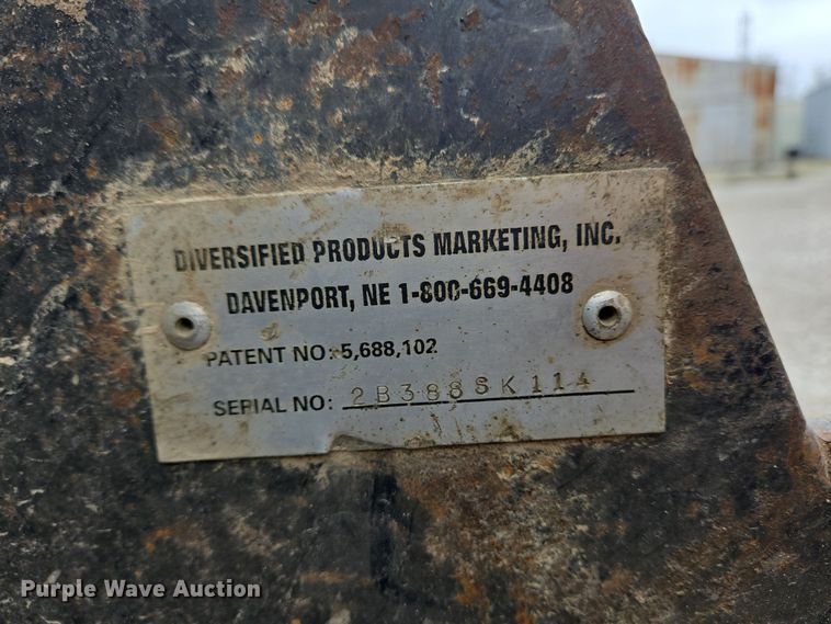 image for item EM6016 2003 Kubota R420 wheel loader