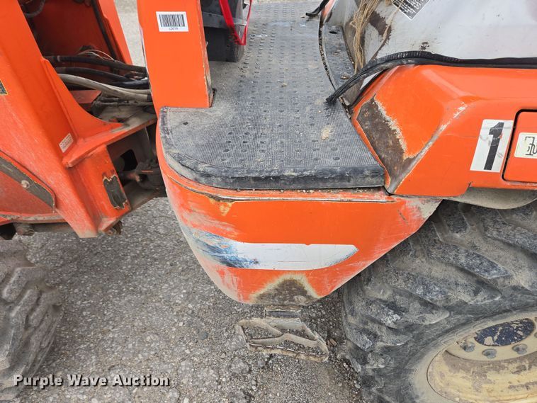 image for item EM6016 2003 Kubota R420 wheel loader