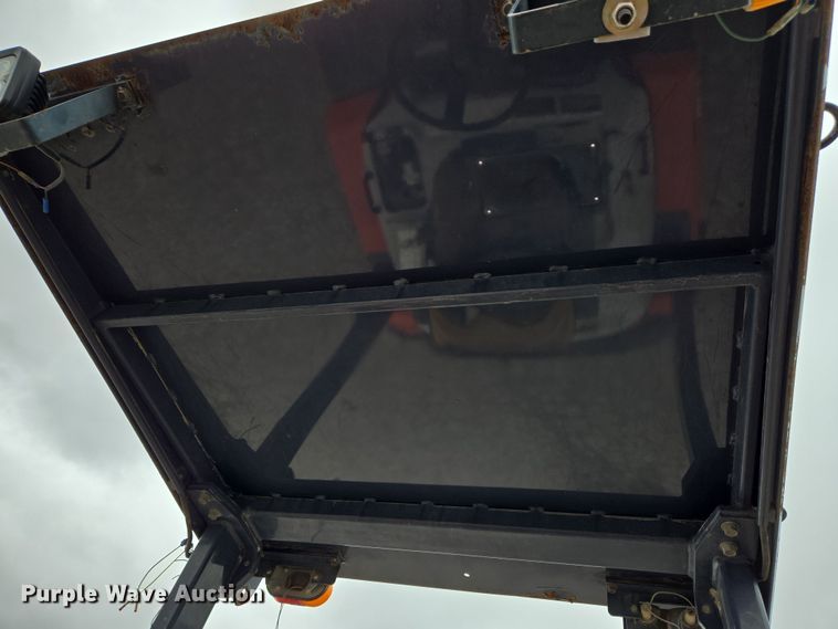 image for item EM6016 2003 Kubota R420 wheel loader