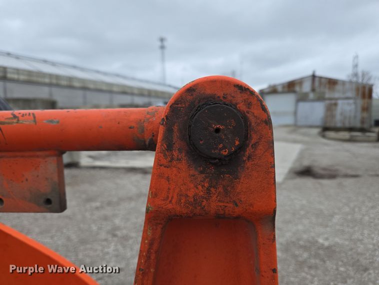 image for item EM6016 2003 Kubota R420 wheel loader