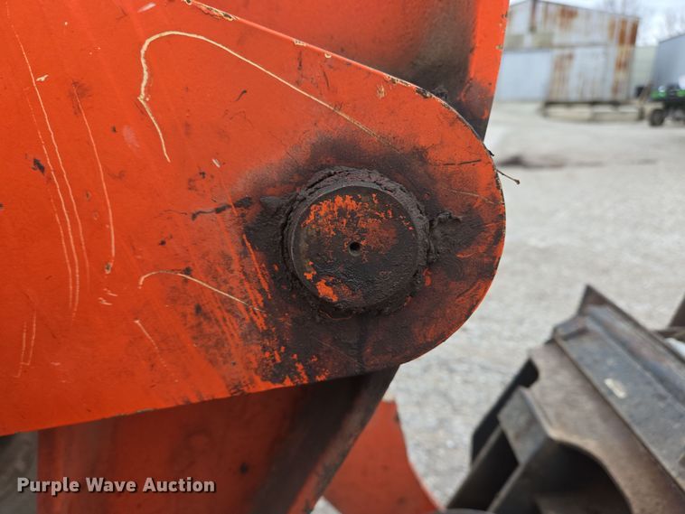 image for item EM6016 2003 Kubota R420 wheel loader