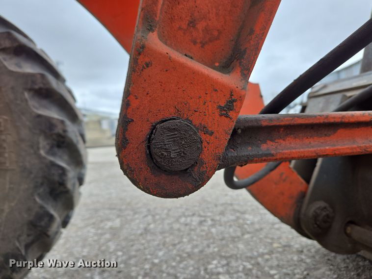 image for item EM6016 2003 Kubota R420 wheel loader