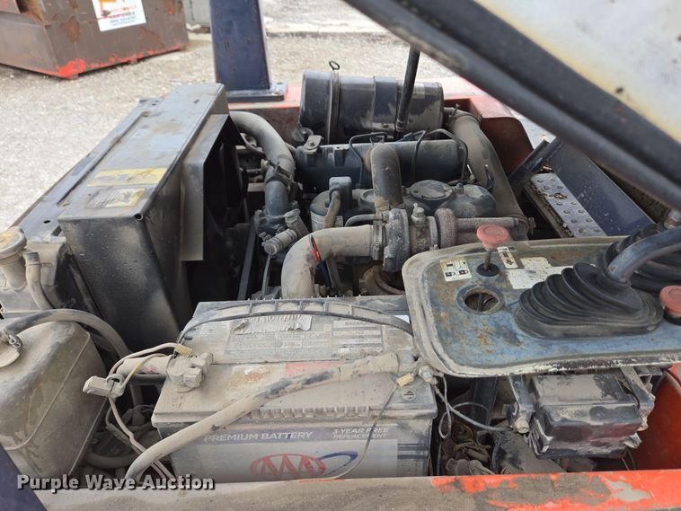 image for item EM6016 2003 Kubota R420 wheel loader