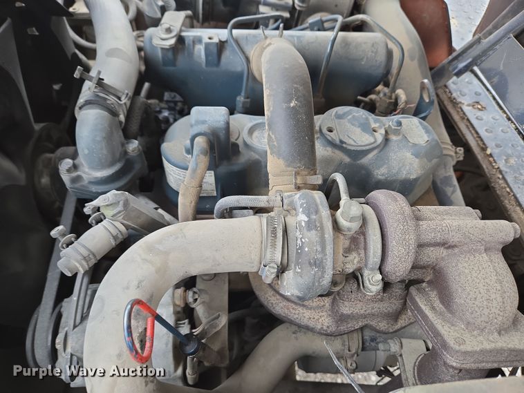 image for item EM6016 2003 Kubota R420 wheel loader