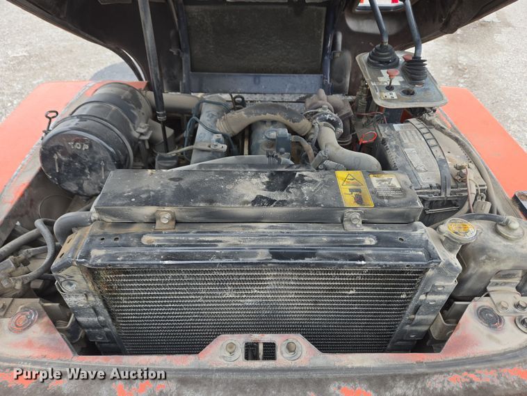 image for item EM6016 2003 Kubota R420 wheel loader