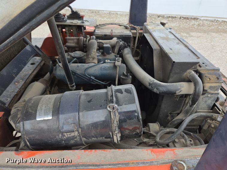 image for item EM6016 2003 Kubota R420 wheel loader