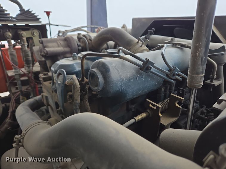 image for item EM6016 2003 Kubota R420 wheel loader