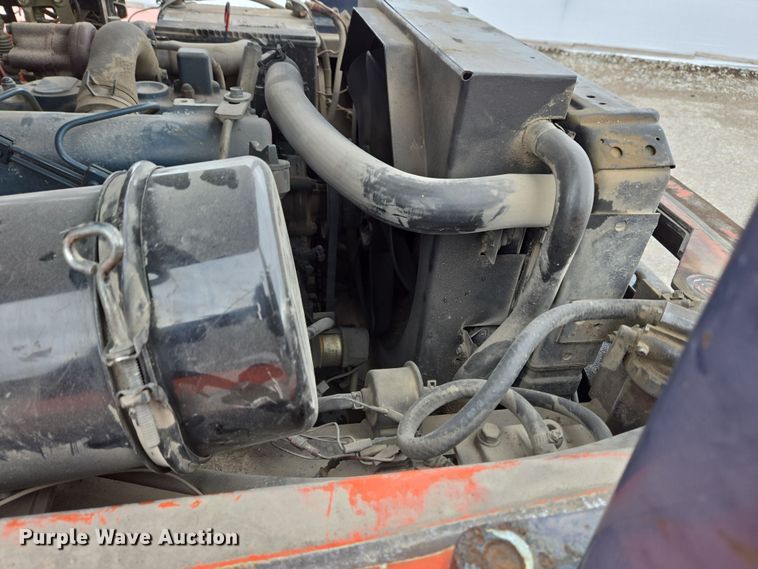 image for item EM6016 2003 Kubota R420 wheel loader