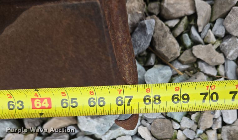 image for item EM6016 2003 Kubota R420 wheel loader