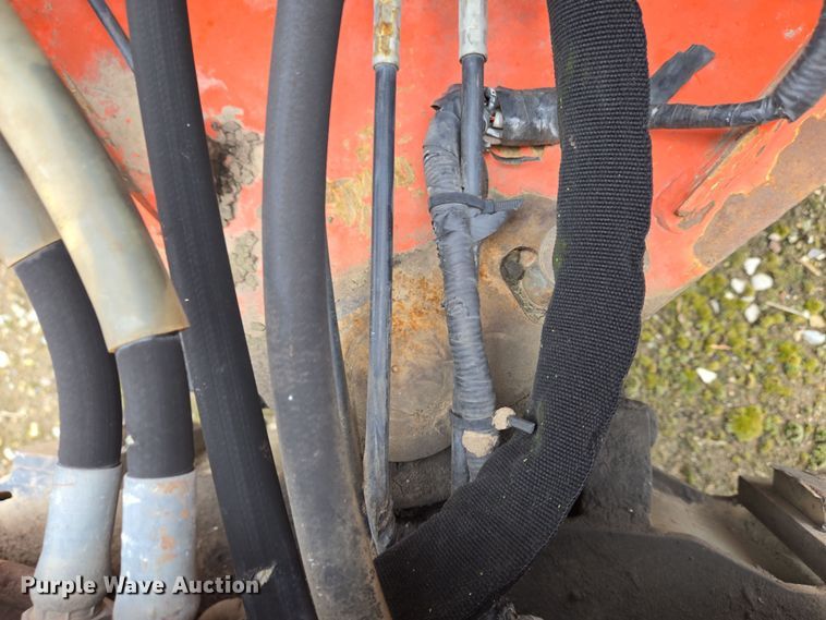 image for item EM6017 1998 Kubota R420 wheel loader