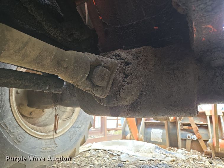 image for item EM6017 1998 Kubota R420 wheel loader