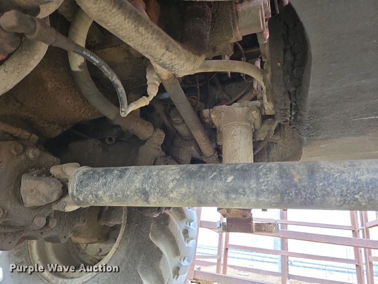 image for item EM6017 1998 Kubota R420 wheel loader