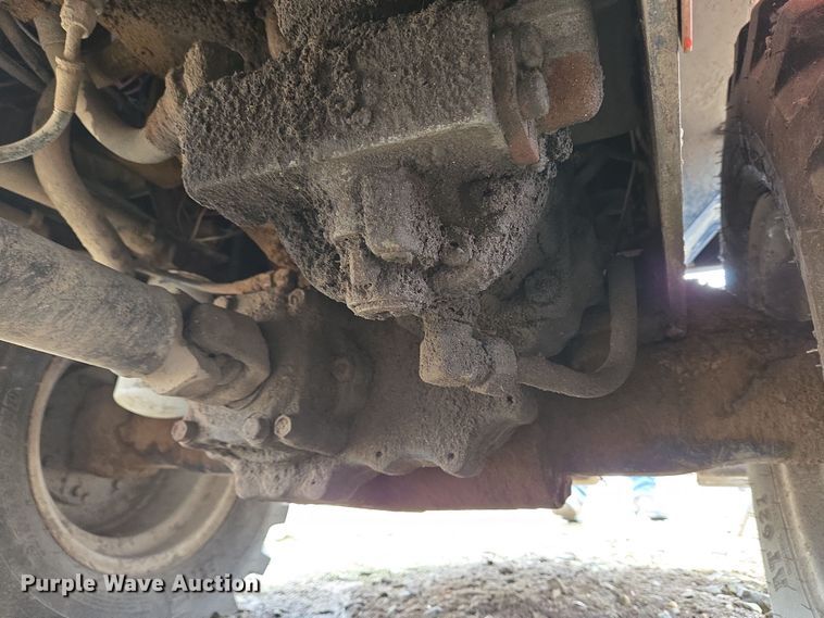 image for item EM6017 1998 Kubota R420 wheel loader