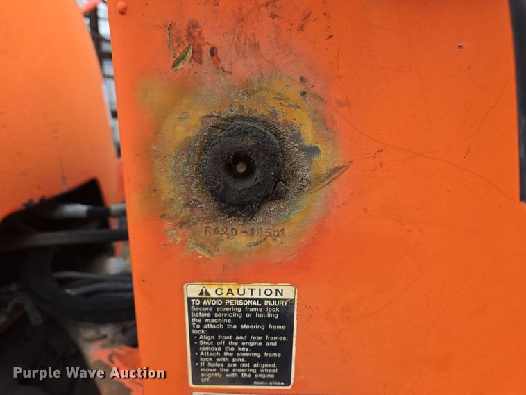 image for item EM6017 1998 Kubota R420 wheel loader