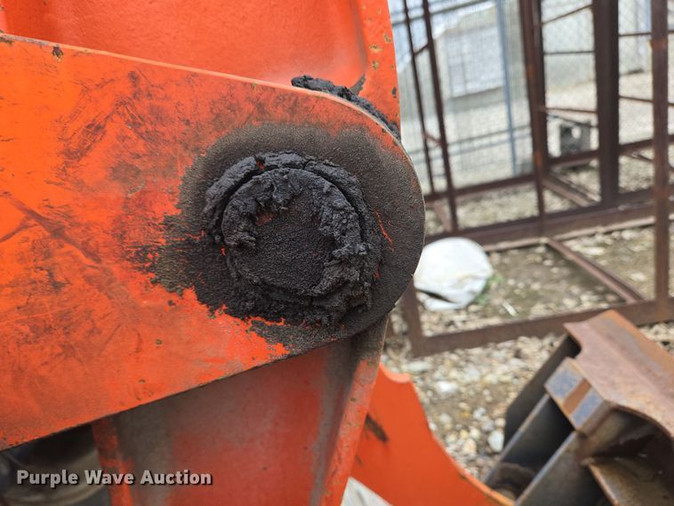 image for item EM6017 1998 Kubota R420 wheel loader