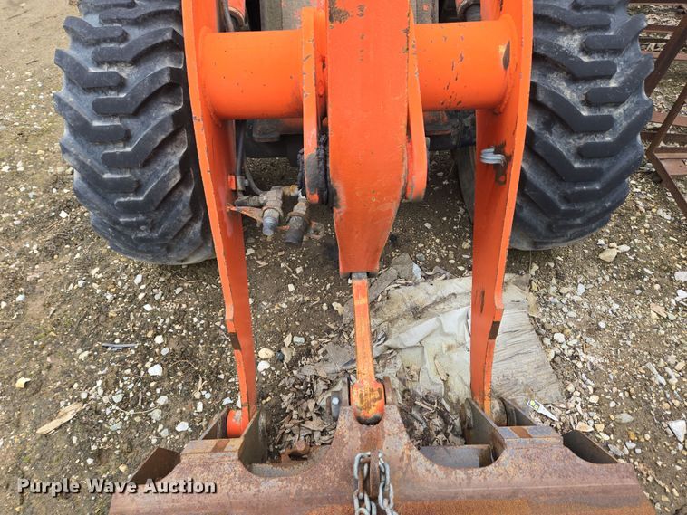 image for item EM6017 1998 Kubota R420 wheel loader