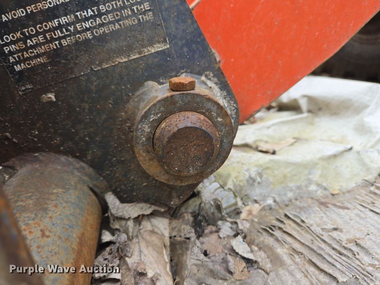 image for item EM6017 1998 Kubota R420 wheel loader