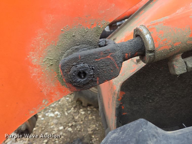 image for item EM6017 1998 Kubota R420 wheel loader