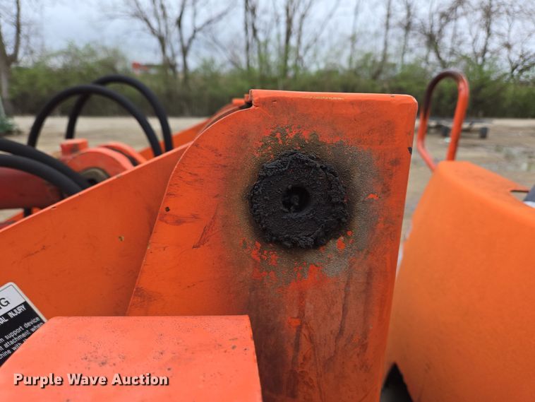 image for item EM6017 1998 Kubota R420 wheel loader