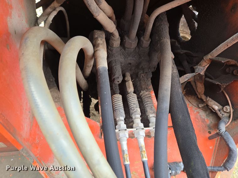 image for item EM6017 1998 Kubota R420 wheel loader