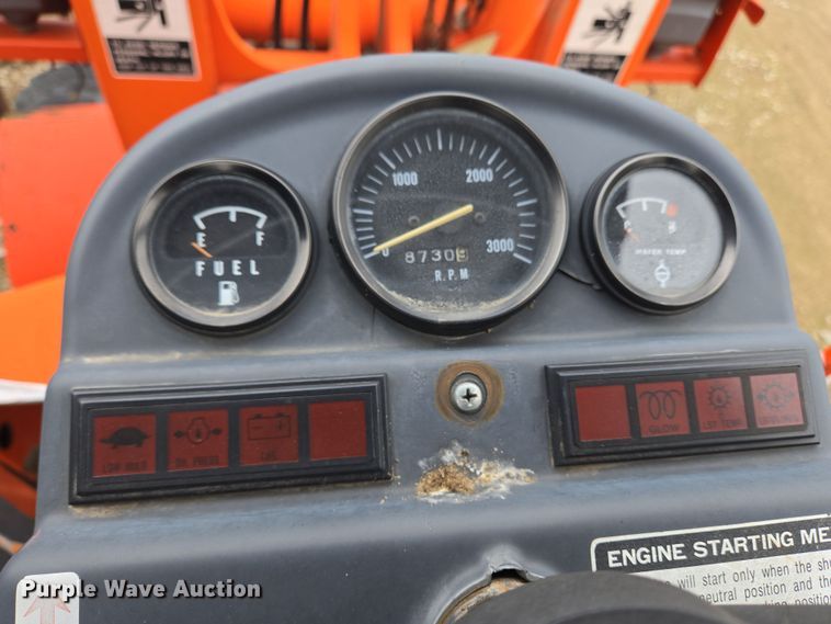 image for item EM6017 1998 Kubota R420 wheel loader