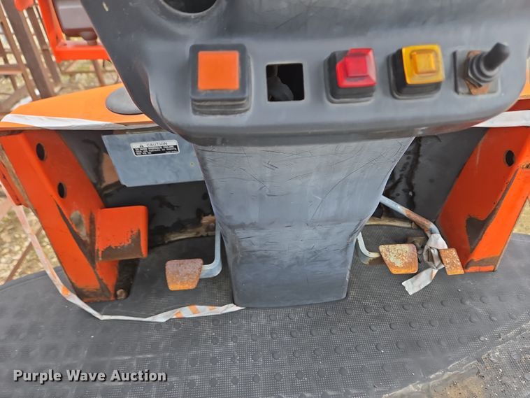 image for item EM6017 1998 Kubota R420 wheel loader