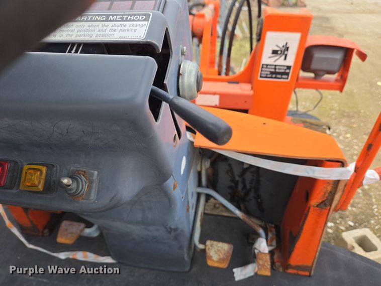 image for item EM6017 1998 Kubota R420 wheel loader