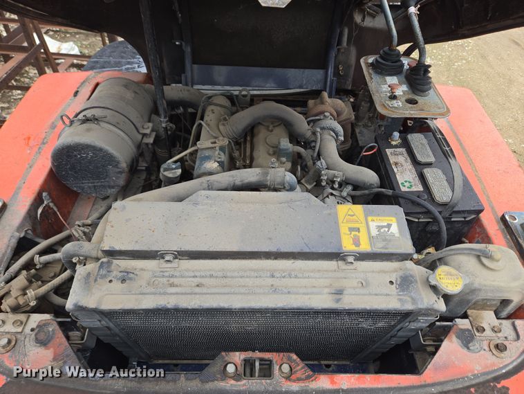 image for item EM6017 1998 Kubota R420 wheel loader