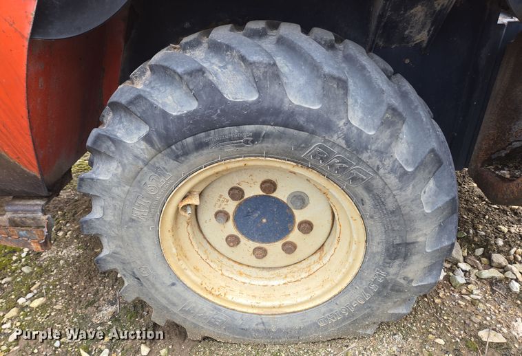 image for item EM6017 1998 Kubota R420 wheel loader