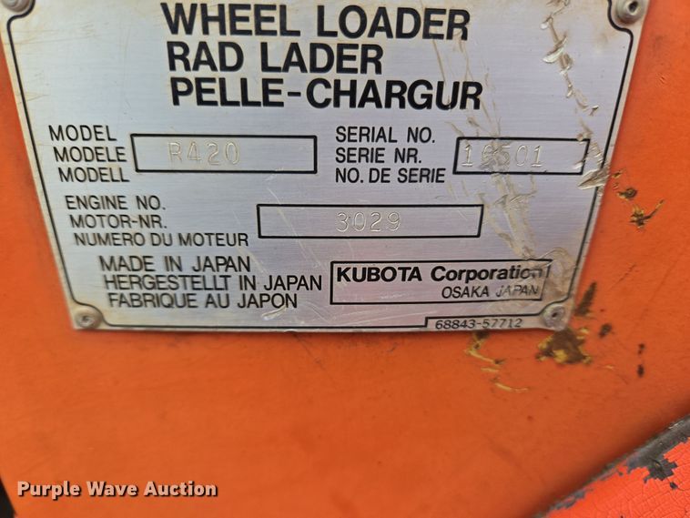 image for item EM6017 1998 Kubota R420 wheel loader