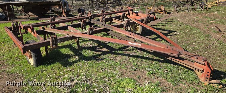 image for item EN8811 International  55 chisel