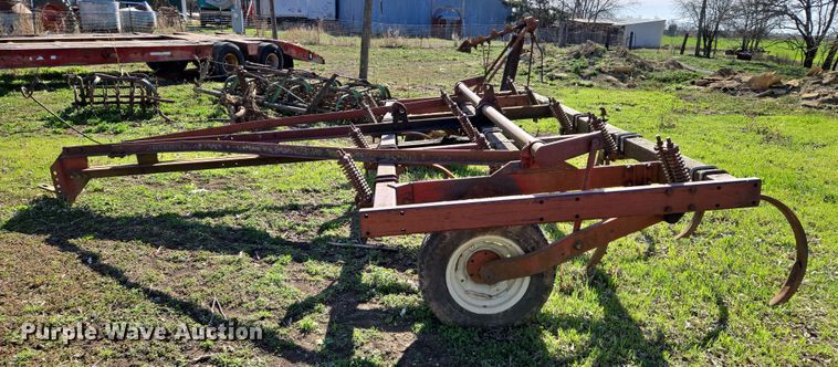 image for item EN8811 International  55 chisel