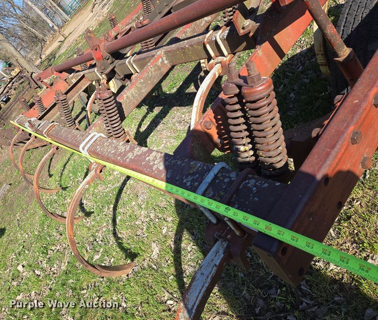 image for item EN8811 International  55 chisel