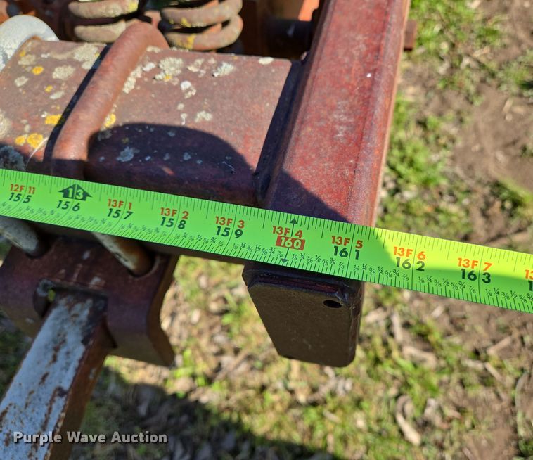 image for item EN8811 International  55 chisel