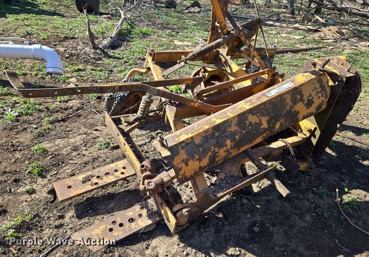 image for item EN8813 Sickle mower