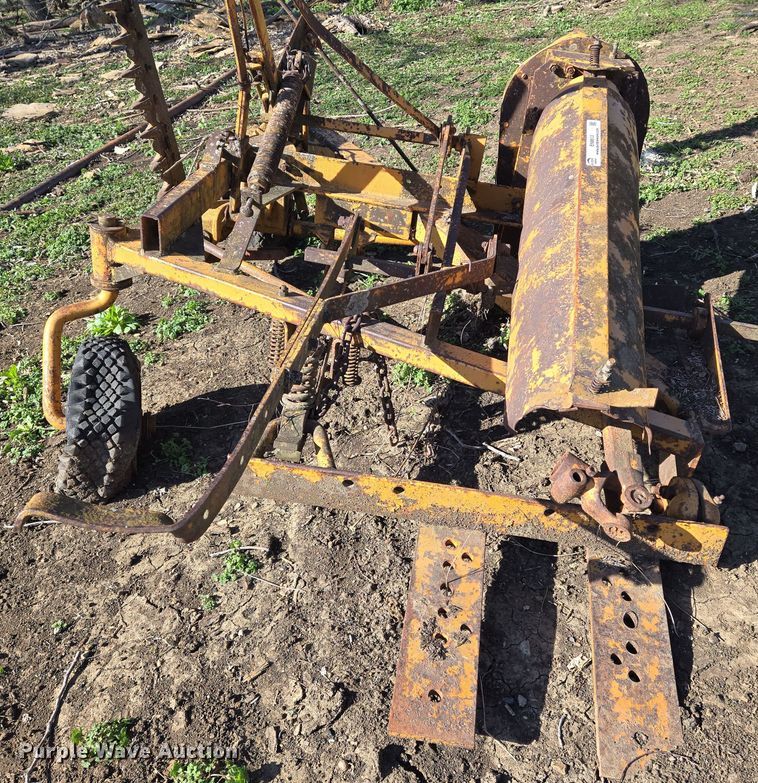 image for item EN8813 Sickle mower