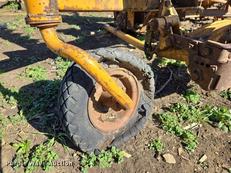 image for item EN8813 Sickle mower