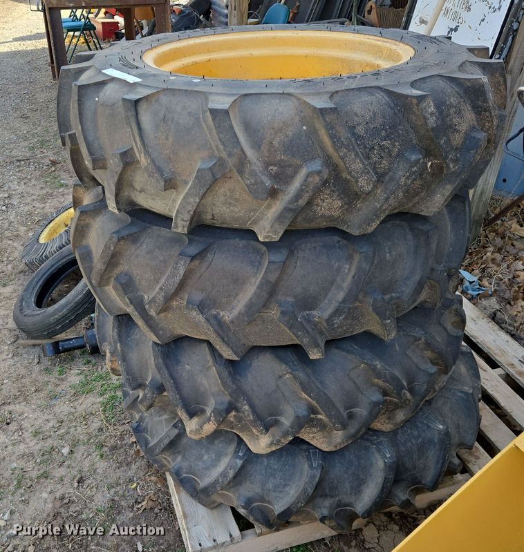 image for item EN8831 Tires and wheels