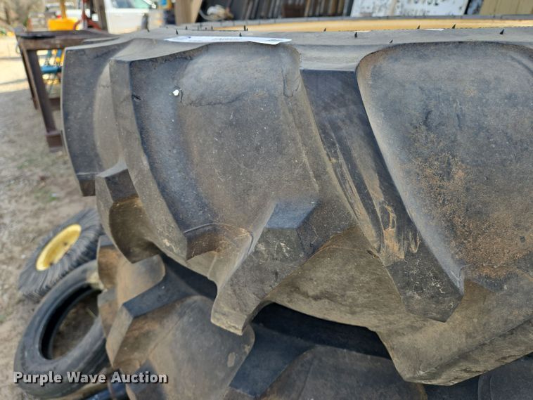 image for item EN8831 Tires and wheels