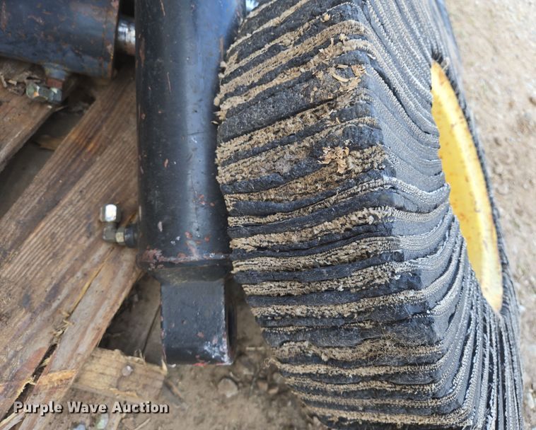 image for item EN8831 Tires and wheels