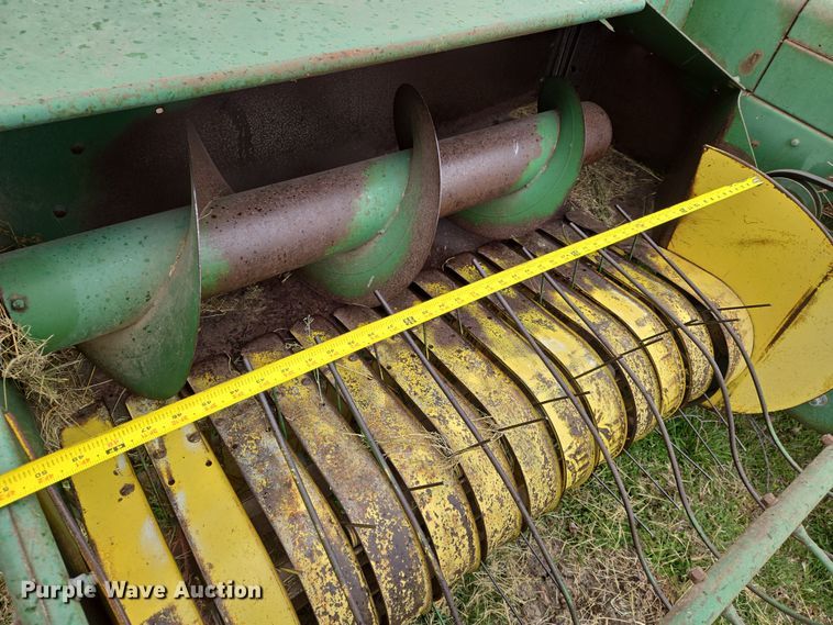 image for item EO0646 John Deere 224WS small square baler