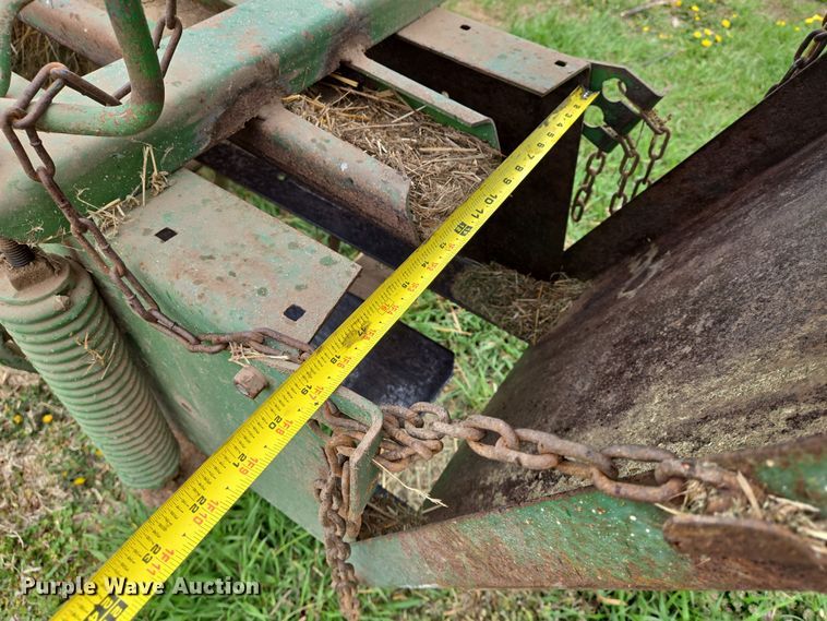 image for item EO0646 John Deere 224WS small square baler