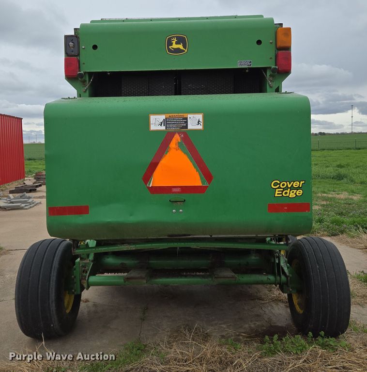 image for item EO0647 2008 John Deere 458 Megawide Plus round baler