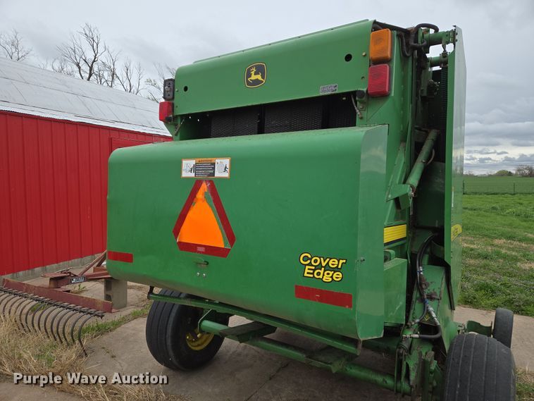 image for item EO0647 2008 John Deere 458 Megawide Plus round baler