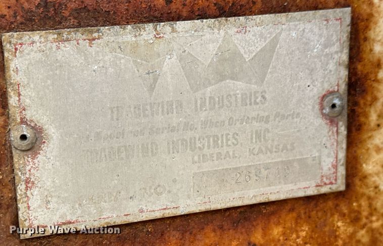 image for item EQ1257 1977 GMC 6500 Grain truck