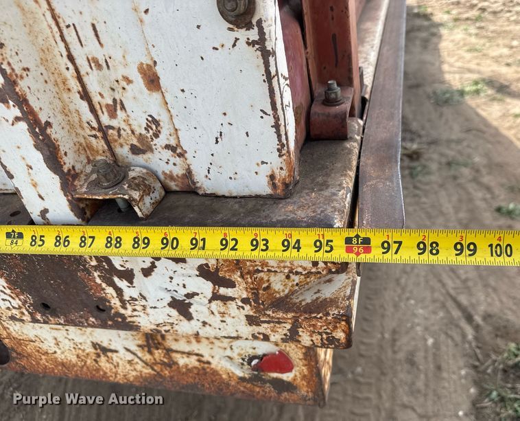 image for item EQ1257 1977 GMC 6500 Grain truck