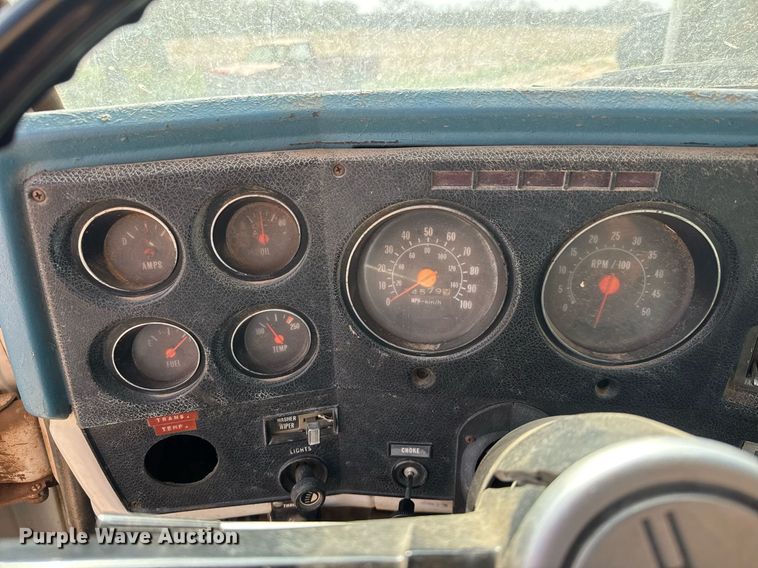 image for item EQ1257 1977 GMC 6500 Grain truck