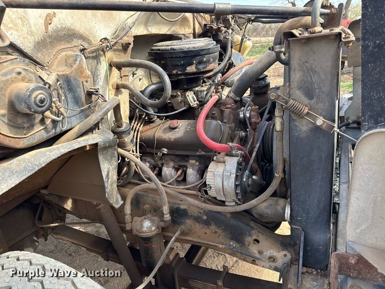 image for item EQ1257 1977 GMC 6500 Grain truck