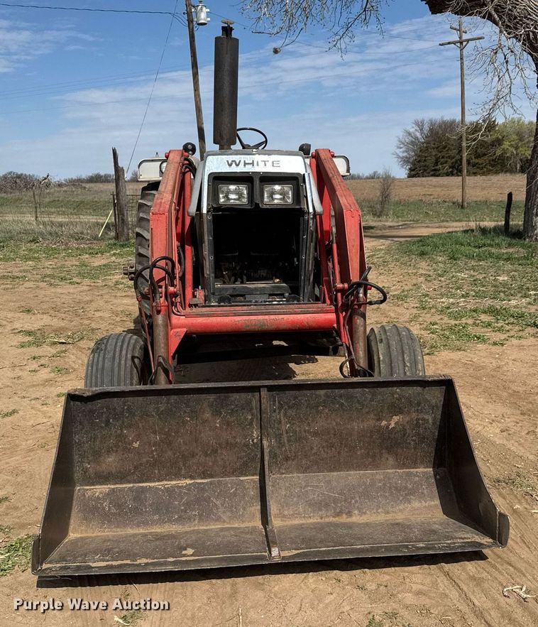 image for item EQ1258 1976 White 2-85 tractor